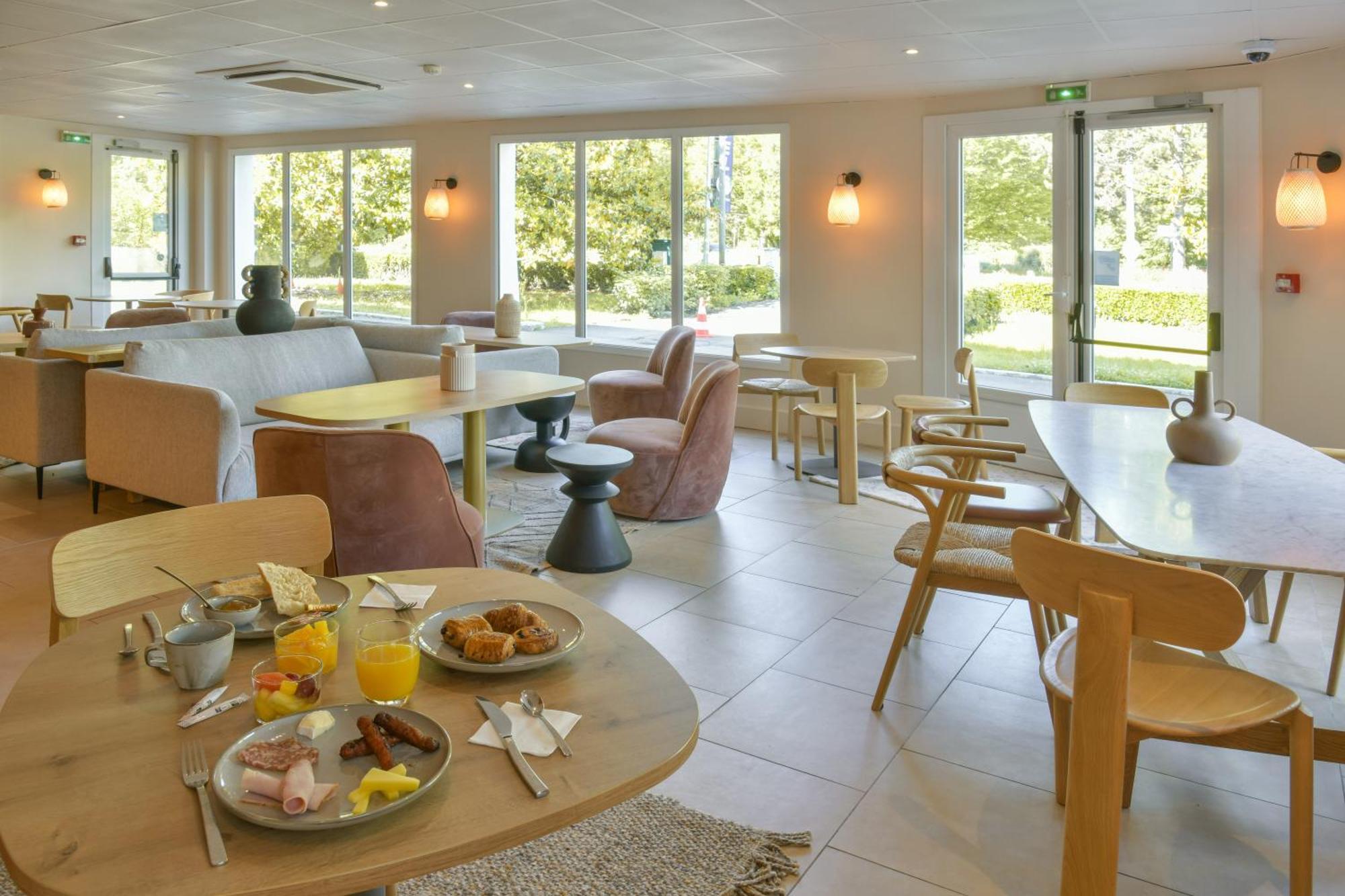 Bhoma Bourges - Hotel & Restaurant ภายนอก รูปภาพ