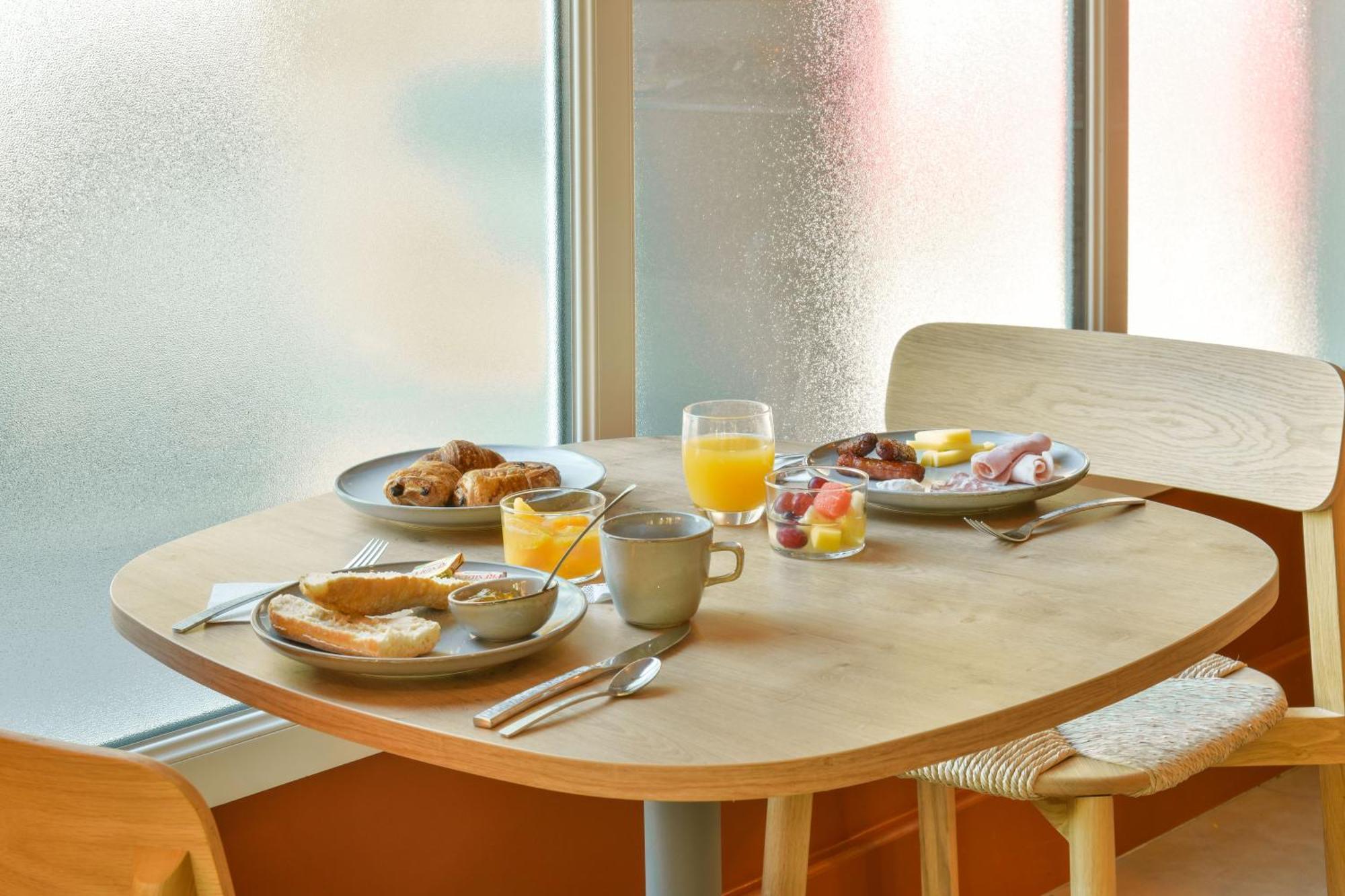 Bhoma Bourges - Hotel & Restaurant ภายนอก รูปภาพ