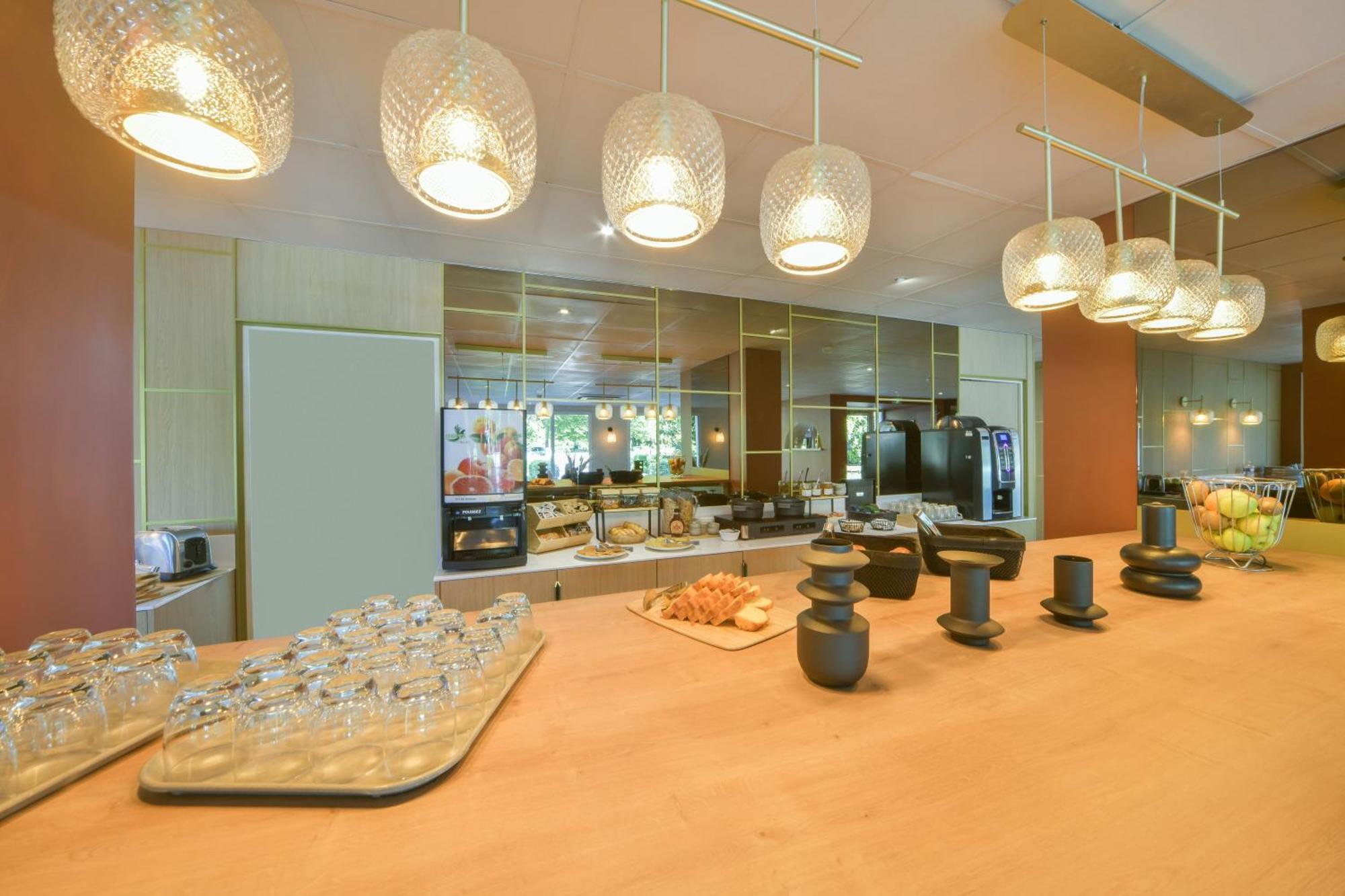 Bhoma Bourges - Hotel & Restaurant ภายนอก รูปภาพ