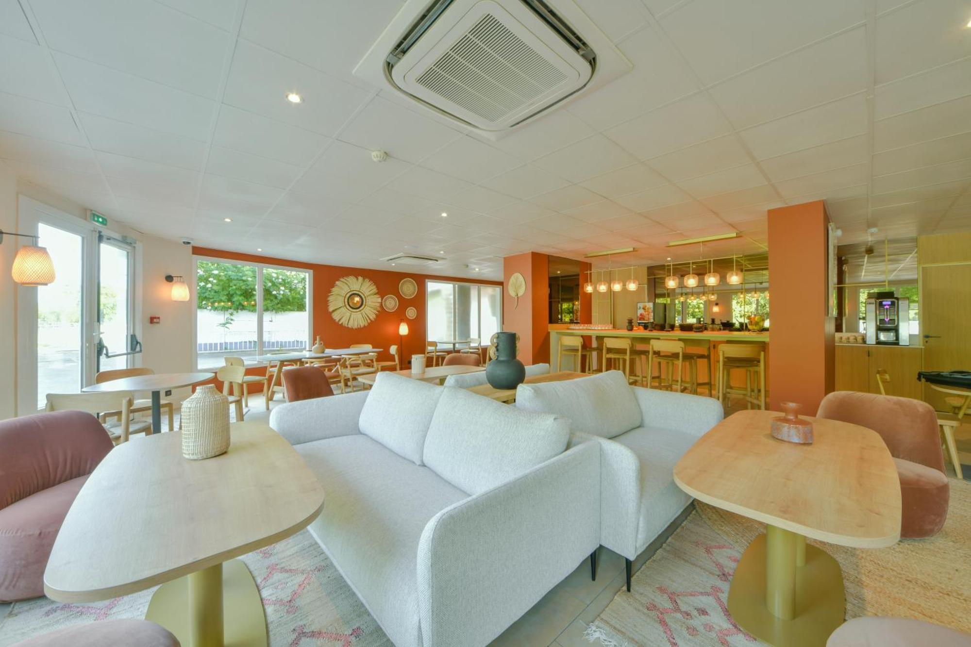 Bhoma Bourges - Hotel & Restaurant ภายนอก รูปภาพ