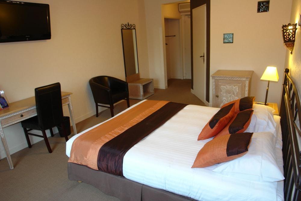 Bhoma Bourges - Hotel & Restaurant ภายนอก รูปภาพ