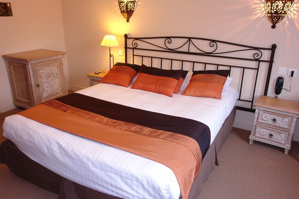 Bhoma Bourges - Hotel & Restaurant ภายนอก รูปภาพ