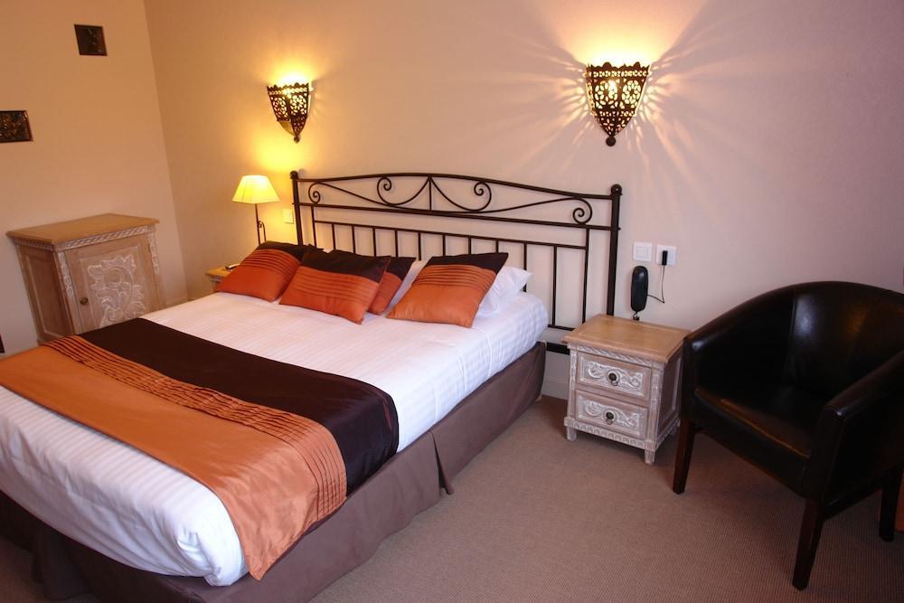 Bhoma Bourges - Hotel & Restaurant ภายนอก รูปภาพ
